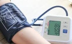 Deluxe Broom – Flagged – Wooden Handle