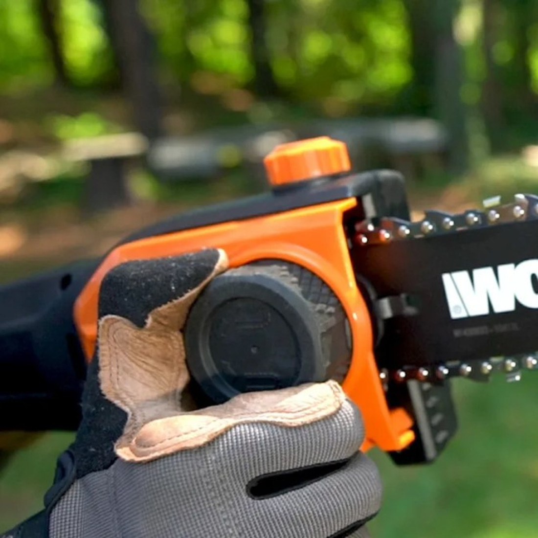 Worx Pole Saw With Auto Tension Cordless 4M Length 20V | Tool Only - Image 3