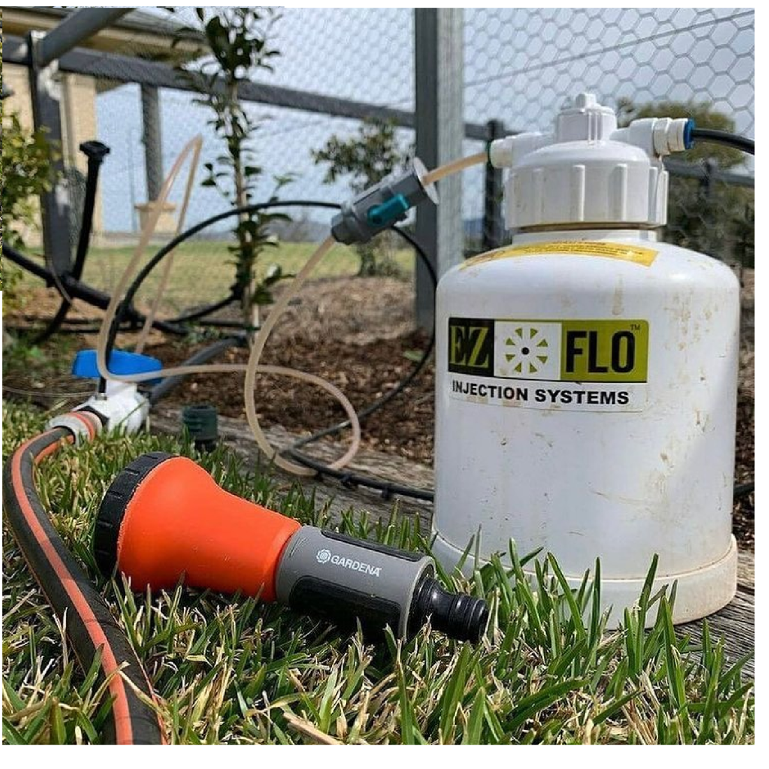Ez-Flo 3.8L Fertilizer Injector - Image 2